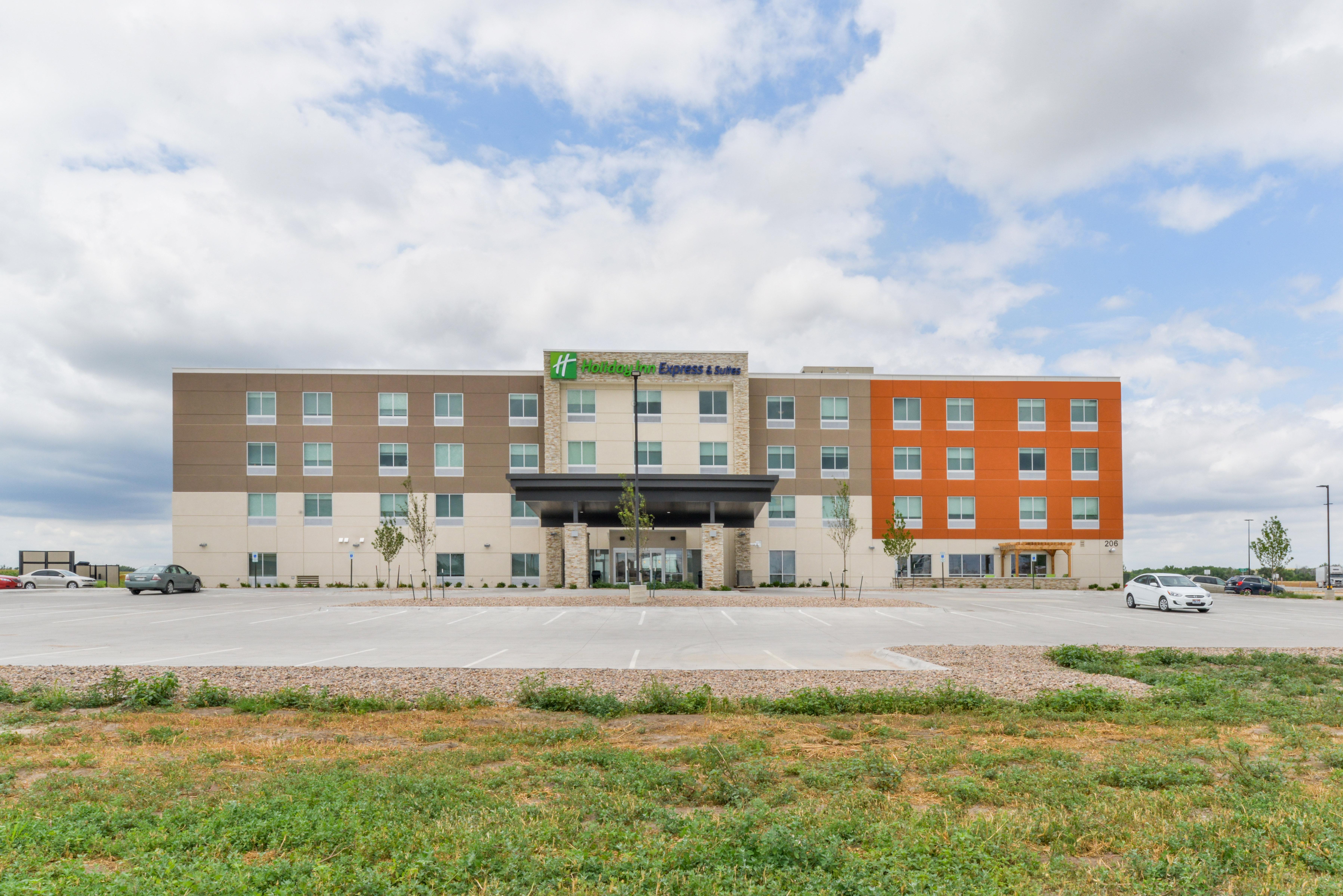 Holiday Inn Express & Suites - Ogallala By Ihg Exteriör bild