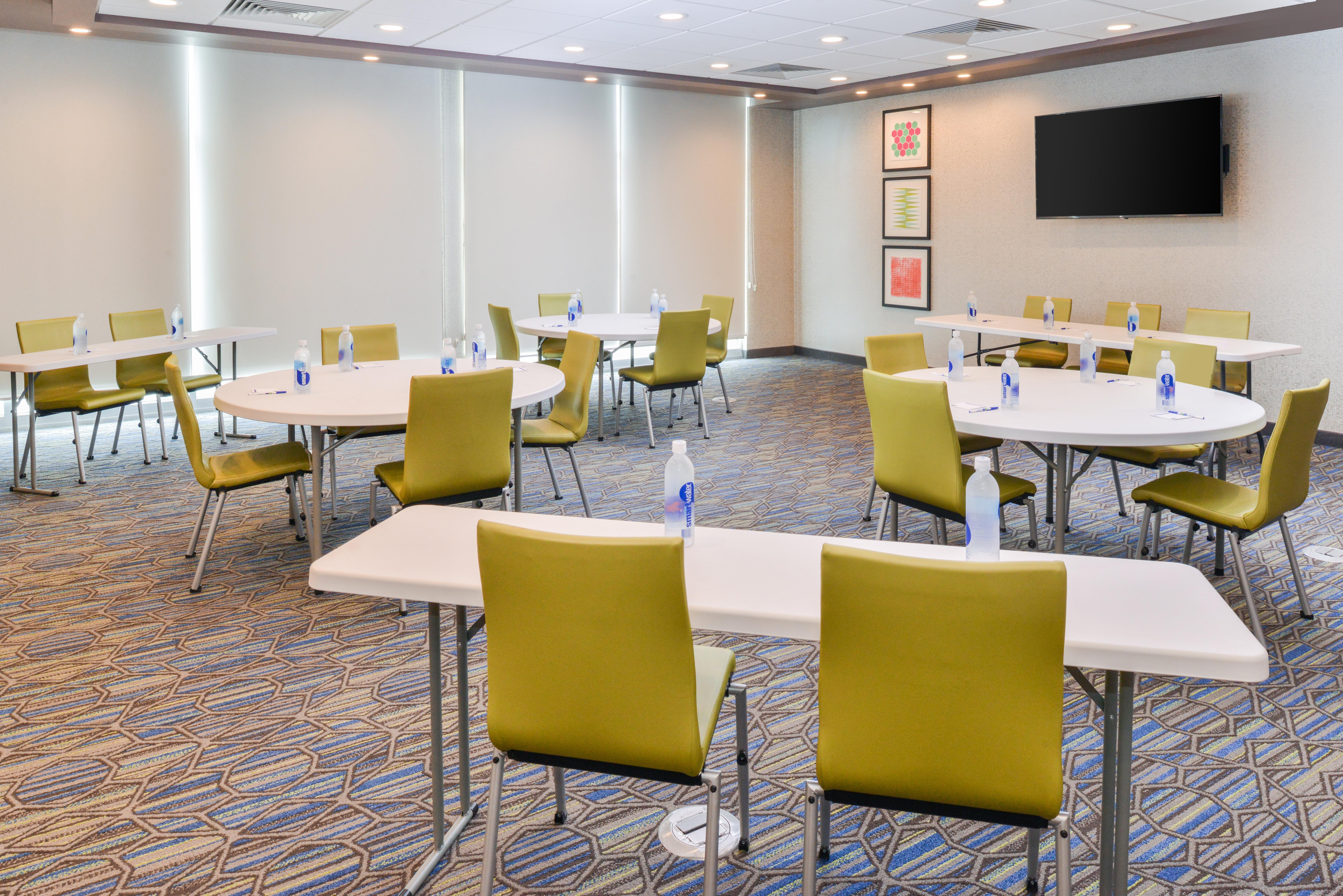 Holiday Inn Express & Suites - Ogallala By Ihg Exteriör bild